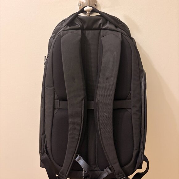 Bellroy Venture Travel Pack 26L - Black - Excellent Condition - Picture 9 of 11